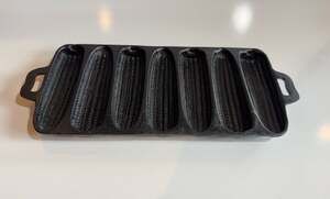 Vintage BSR Cast Iron Cornstick Pan 7 Stick Cornbread Mold Marked 7SB